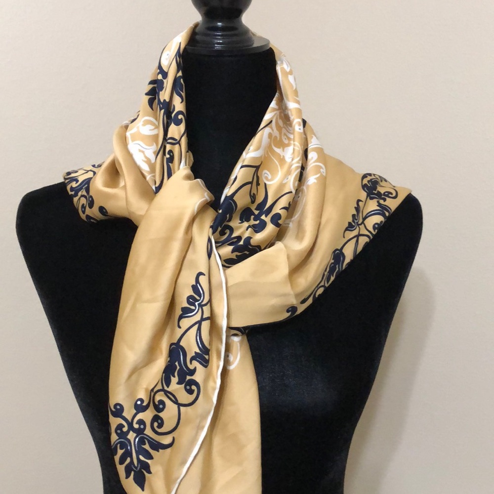 Scarf